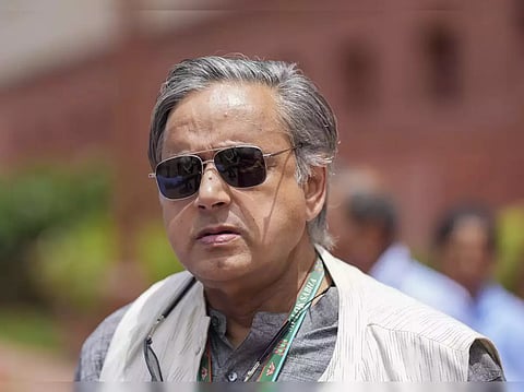 Supreme Court stays defamation proceedings against Shashi Tharoor over ‘scorpion’ remark