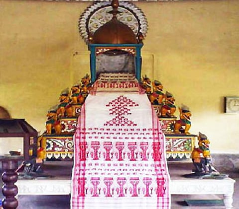 Guru Asana