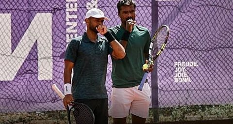 Vijay Sundar Prashanth and Jeevan Nedunchezhiyan Upset Second Seeds to Reach Hangzhou Open Semifinals; Yuki Bhambri Advances in Chengdu Open
