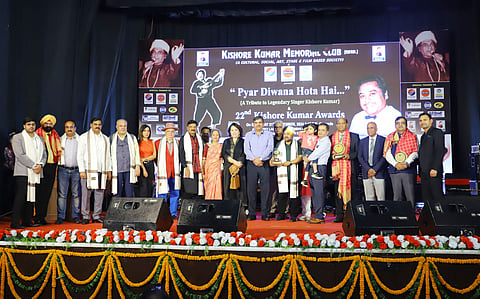 Delhi: Kishore Kumar Memorial Club Organises a Tribute Program