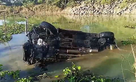 vehicle falls
