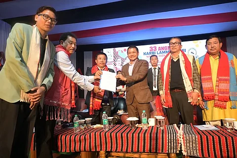 Assam: CEM Tuliram Ronghang Announces Karbi as Official Language in KAAC Jurisdiction