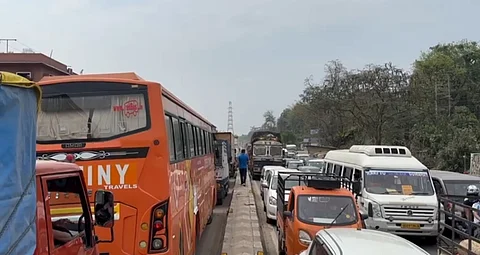 Khanapara-Jorabat congestion