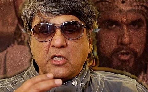 Mukesh Khanna slams