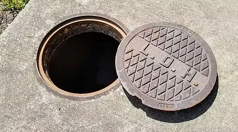 MANHOLE