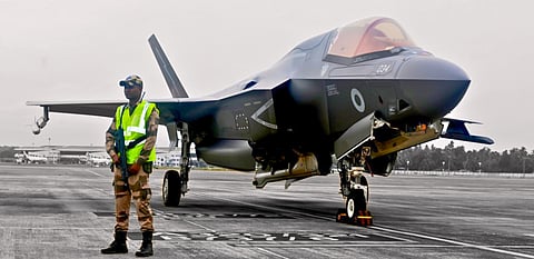 Two weeks on, stranded British F-35B jet becomes butt of jokes