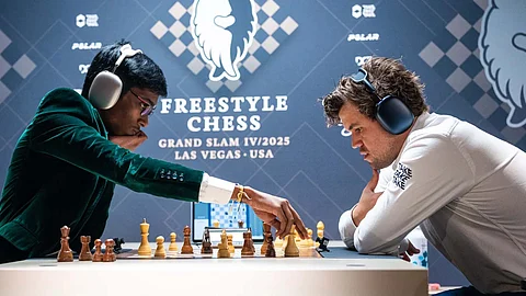 Carlsen Beats Praggnanandhaa in Four-Game Clash