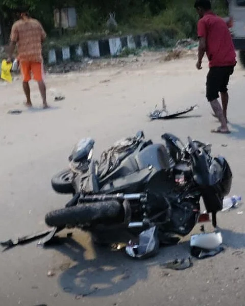 Guwahati: Two Dead, One Critical in Early Morning Collision at Noonmati