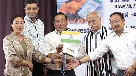 Arunachal Governor Parnaik flags off woman Everester for 7-summit expedition