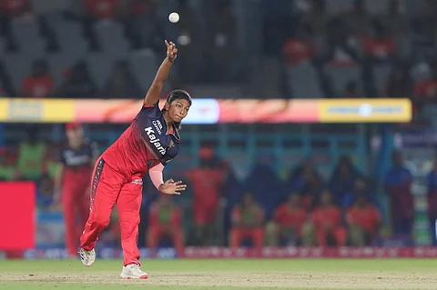 Rawat’s three-wicket haul in vain as India loses to Australia by 13 runs in 1st T20