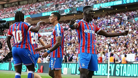 Crystal Palace stun Liverpool to lift Community Shield