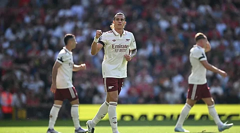 Arsenal beat Manchester United in their Premier League opener