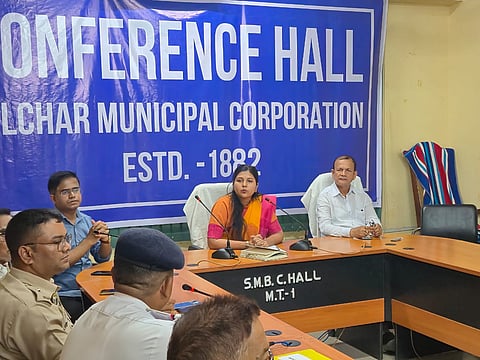 SMC Commissioner Shrishti Singh addressing the meeting at Silchar