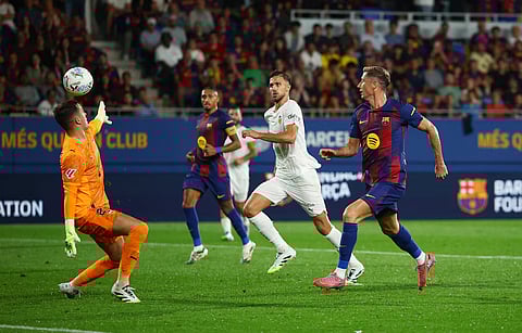 FC Barcelona demolish Valencia CF 6-0