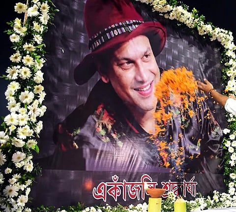 People paying tribute to the legendary singer Zubeen Garg