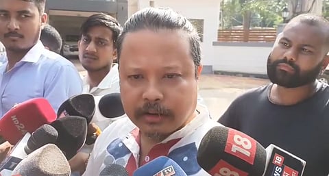 Image of Music Composer Manas Robin while addressing the media in the CID office