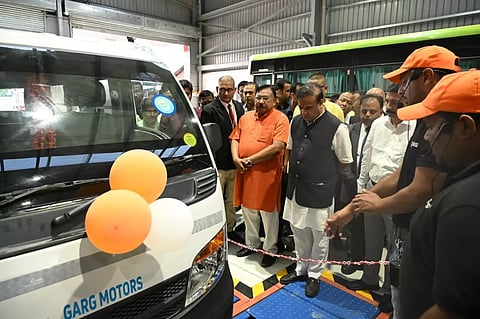 Image of Assam Chief Minister Himanta Biswa Sarma and Minister Jogen Mohan during the inauguration of Automated Centres
