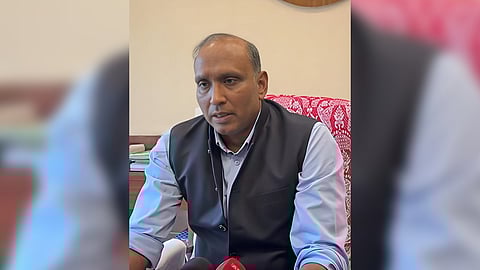 Image of SDGP Munna Prasad Gupta addressing the media