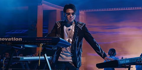 Image of a scene from film 'Roi Roi Binale'