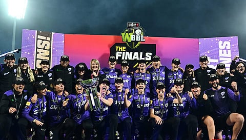 WBBL: Lizelle Lee scripts history as Hobart Hurricanes lift maiden title