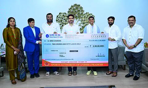 Andhra Pradesh presents Rs 2.5 crore cash reward to woman cricketer Shree Charani