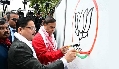 Union Minister Sarbananda Sonowal launches BJP’s poll campaign with wall painting