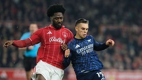 Perfect start for Carrick with derby win, Arsenal held by Nottingham Forest