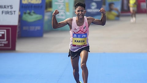 Kartik Karkera, Thakor Nirmaben win New Delhi Marathon