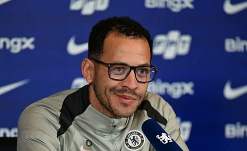 Chelsea's Rosenior Embraces Goalkeeper Rotation Amidst FA Cup Preparations