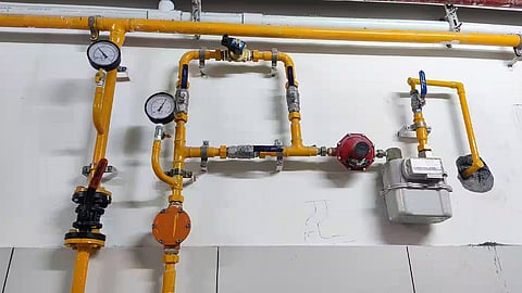 Centre’s Gas Pipeline Order: Assam Mobilises Agencies to Connect More Homes and Businesses