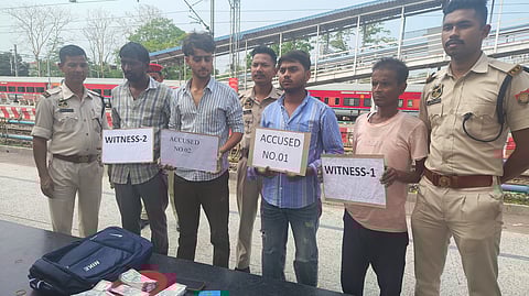 Two Youths Caught With 811 Fake Currency Notes on Train at Rangia