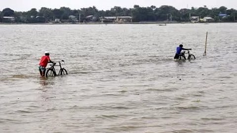Assam: Floods Affect Over 22,000 People , Rail Connectivity Disrupt in Dhemaji