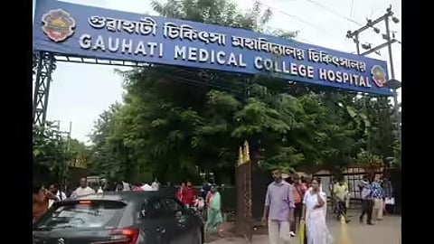 Body Left on Public Walkway at GMCH Raises Concern Over Handling of Deceased