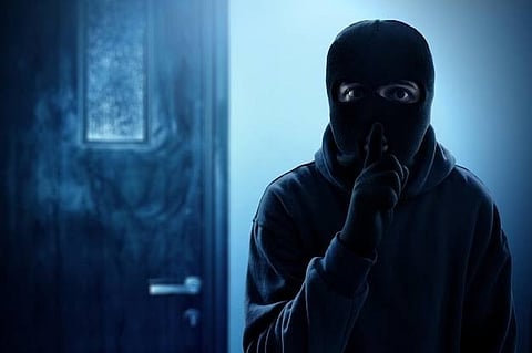 Guwahati: Masked Robbers Target Two Residential Apartment