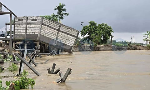 Assam Flood Situation Improves a little , Over 30,000 People Still Affected