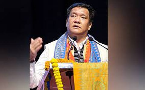 अरुणाचल समाचार:
अरुणाचल के मुख्यमंत्री पेमा खांडू ने भारत-म्यांमार सीमा पर बाड़ लगाने के केंद्र के कदम की सराहना की