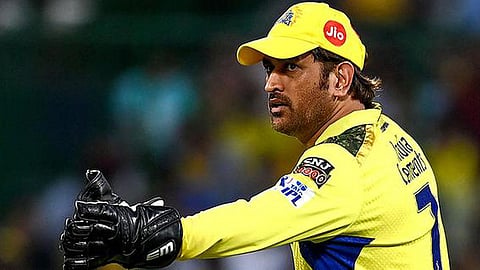 चेन्नई सुपर किंग्स के कप्तान महेंद्र सिंह धोनी इंडियन प्रीमियर लीग (आईपीएल) से पहले चेन्नई पहुंचे