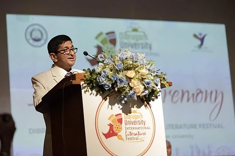 असम: डिब्रूगढ़ विश्वविद्यालय अंतर्राष्ट्रीय साहित्य महोत्सव शुरू हुआ