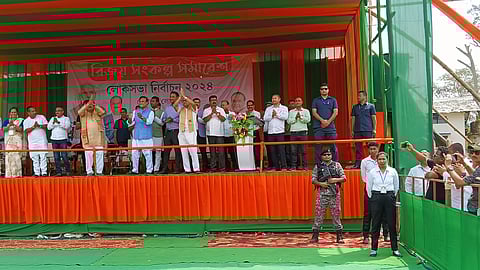 मुख्यमंत्री डॉ. हिमंत बिस्वा सरमा ने पाटसाकु में टोपोन कुमार गोगोई के लिए प्रचार किया