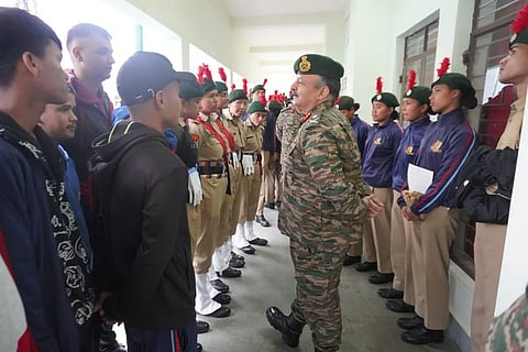 मेघालय समाचार:
शिलांग में गार्ड ऑफ ऑनर प्रतियोगिता के विजेताओं को सम्मानित किया गया