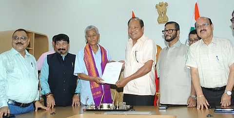 फणी भूषण चौधरी: कक्षा से संसद तक की गाथा
