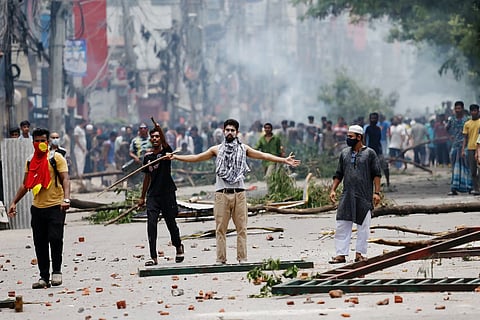 बांग्लादेश की शीर्ष अदालत ने नौकरी में कोटा लागू करने वाले उस नियम को रद्द कर दिया जिसके कारण हिंसक विरोध प्रदर्शन हुए थे