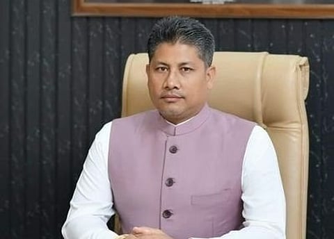 ऑनलाइन ट्रेडिंग घोटाला: मंत्री पीयूष हजारिका ने धोखेबाजों के खिलाफ कड़ी कार्रवाई का वादा किया