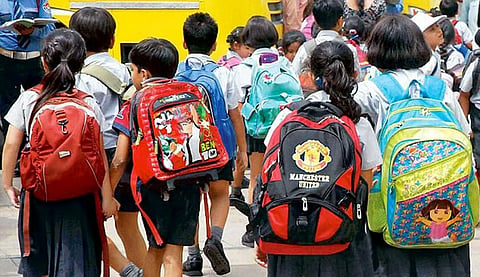 असम: स्कूलों से राज्य में दस दिन तक बैगलेस पीरियड का पालन करने का आग्रह