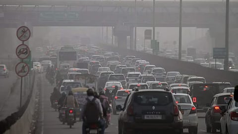वायु प्रदूषण की स्थिति बिगड़ने के बीच सामान्य स्वास्थ्य सेवा निदेशक ने राज्यों और केंद्र शासित प्रदेशों को पत्र लिखा