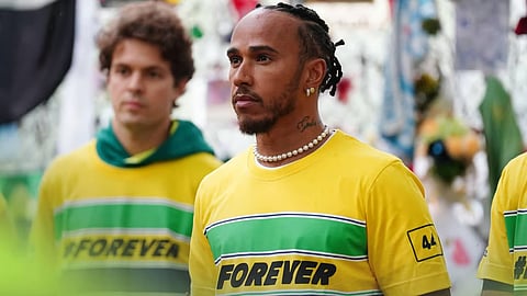 ब्राजील ग्रैंड प्रिक्स में श्रद्धांजलि के तौर पर लुईस हैमिल्टन आयर्टन सेना की 1990 मैकलारेन चलाएंगे