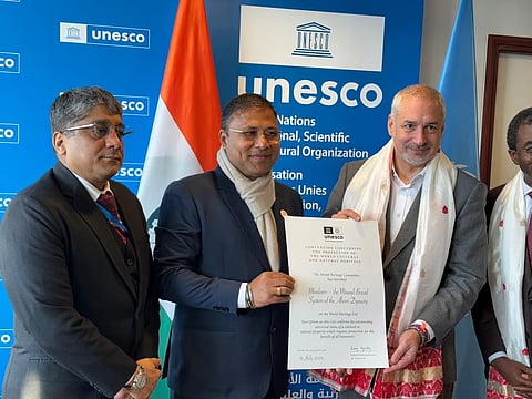 असम: मंत्री बिमल बोरा को चराईदेव मैदाम के लिए यूनेस्को विश्व धरोहर स्थल प्रमाणपत्र मिला