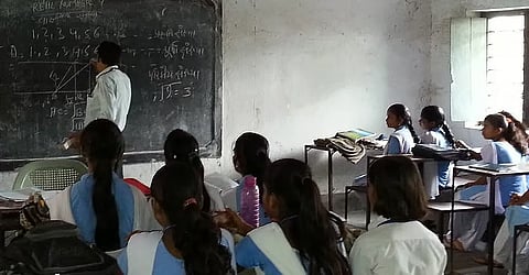 असम: पिछले दशक में सरकारी स्कूलों की संख्या में कमी, निजी स्कूलों की संख्या में वृद्धि