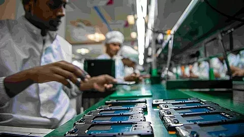 ‘अनौपचारिक चीनी प्रतिबंध भारत के इलेक्ट्रॉनिक्स विनिर्माण को नुकसान पहुँचा रहे हैं’