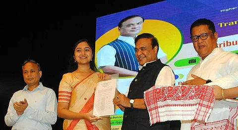 गुवाहाटी: असम के मुख्यमंत्री ने डीएचई के तहत 342 लोगों को नियुक्ति पत्र वितरित किए